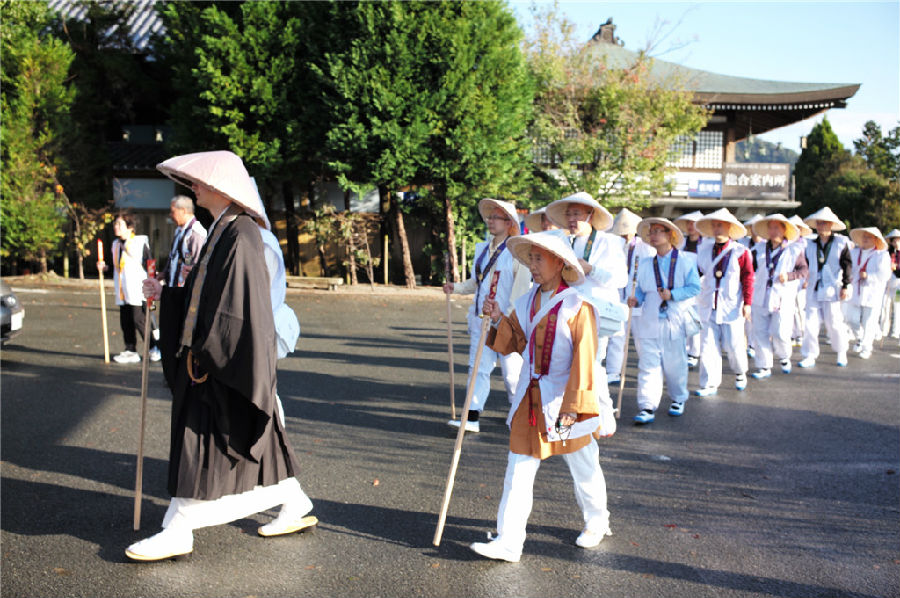 “一步一弘法”四国遍路团在日本受日媒关注和民众好评