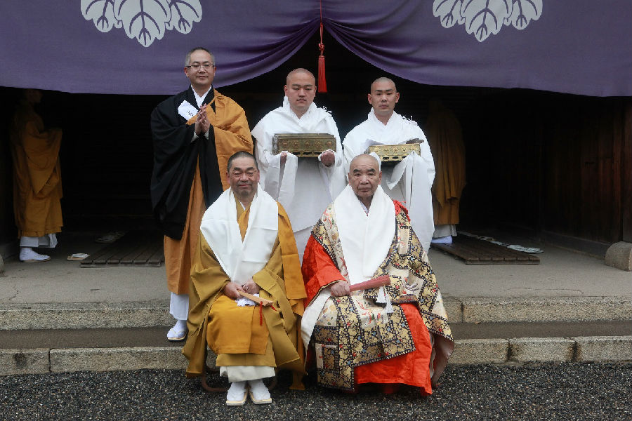 本中心永久名誉会长获日本真言宗三宝院流传法灌顶阿阇梨位