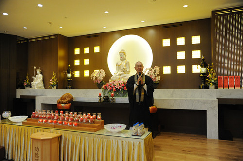 图片六：智广阿阇梨在尔有寺开示_副本.jpg